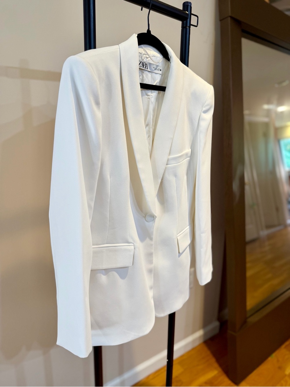 Zara Tuxedo Blazer in Oyster White with Split Cuffs *NWOT